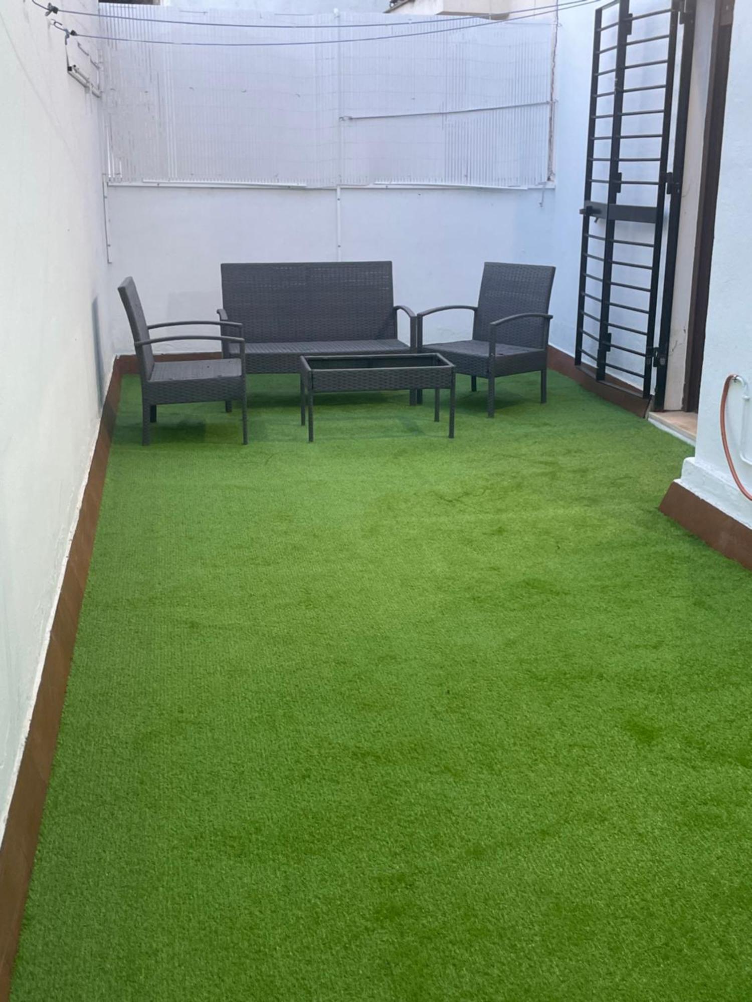 Piso En El Centro De Huelva Silencioso Y Con Gran Patio, Calle La Paz Buitenkant foto