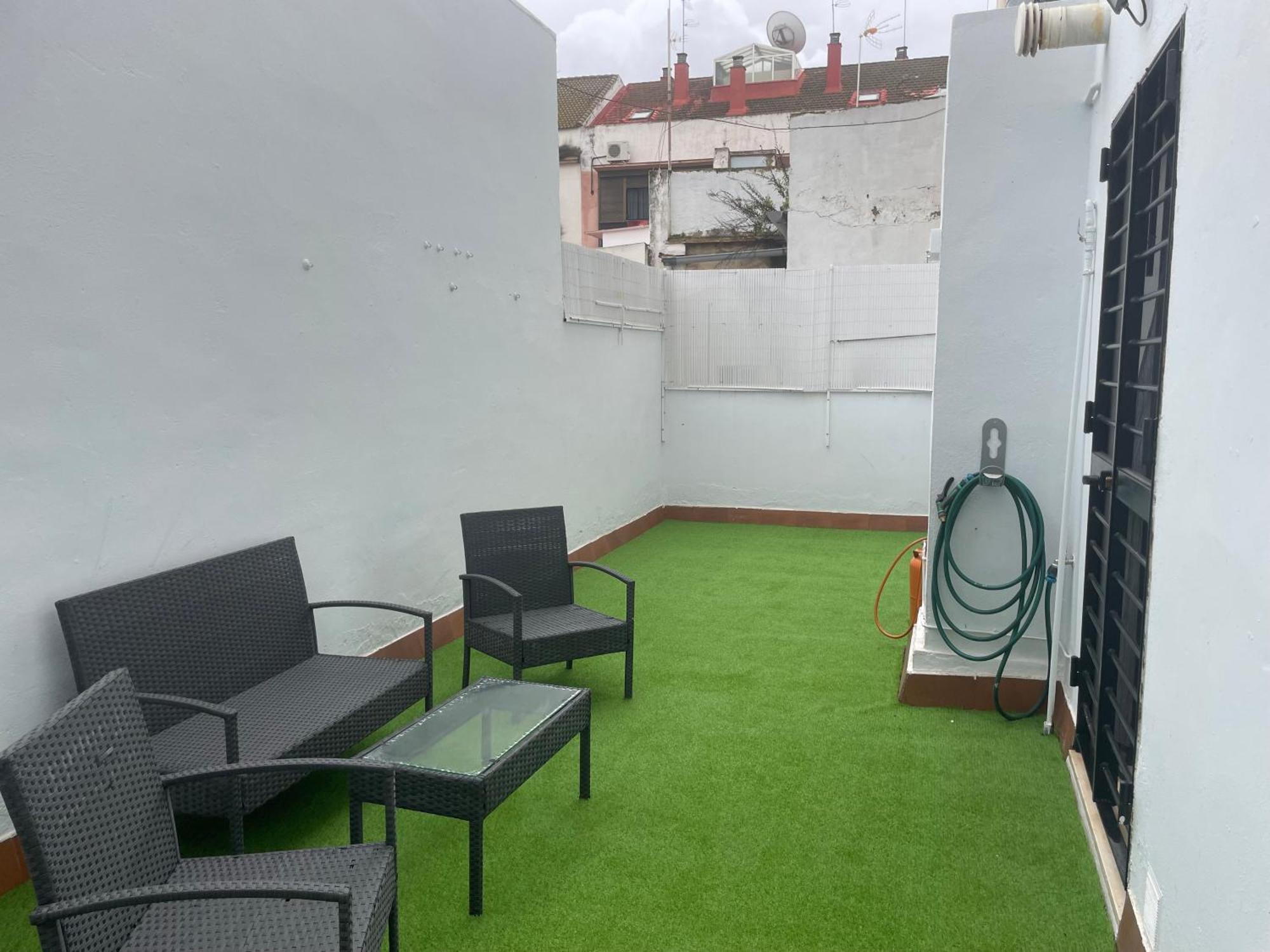 Piso En El Centro De Huelva Silencioso Y Con Gran Patio, Calle La Paz Buitenkant foto